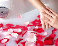 Rose Blossom & Honey Bath (30 mins)